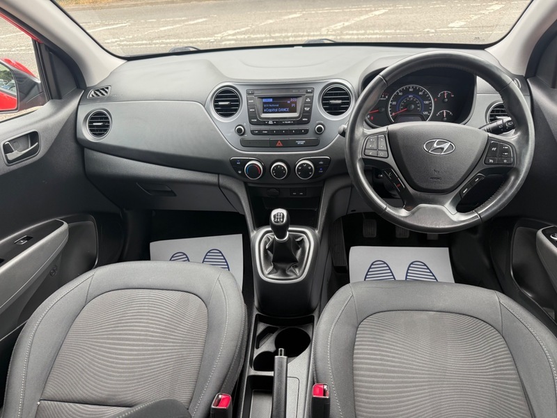 Hyundai I10 Se Red #6