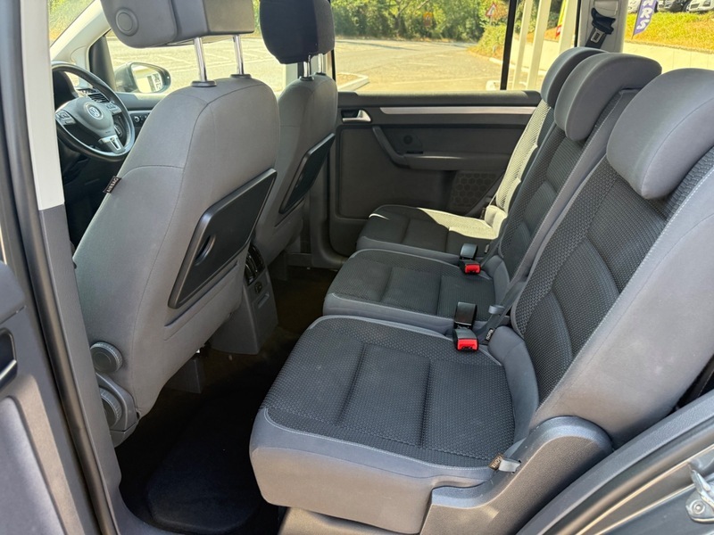 Volkswagen Touran Touran Silver #22