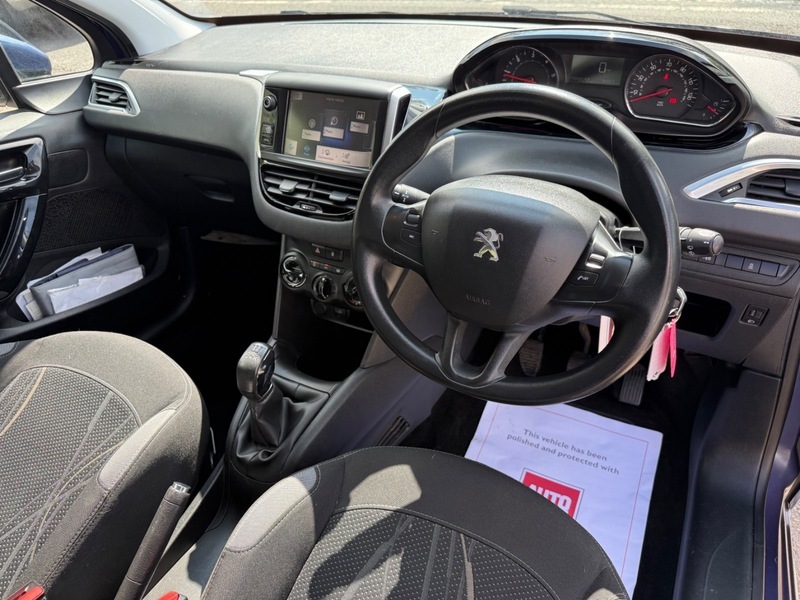 Peugeot 208 Hdi Active Blue #4
