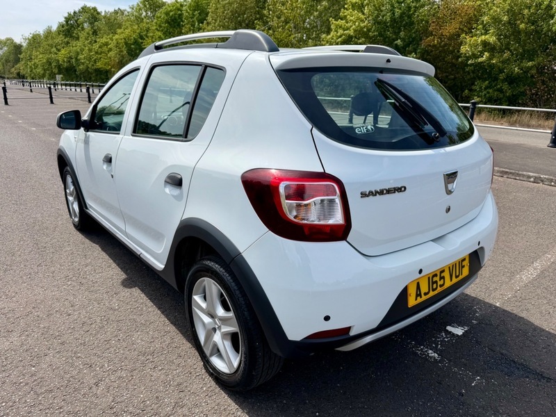 Dacia Sandero Stepway Laureate Tce White #6