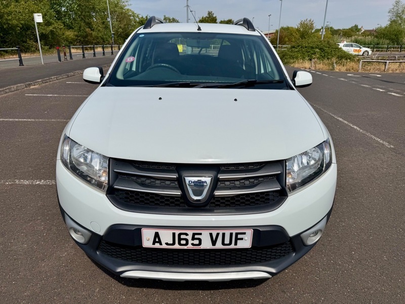 Dacia Sandero Stepway Laureate Tce White #2