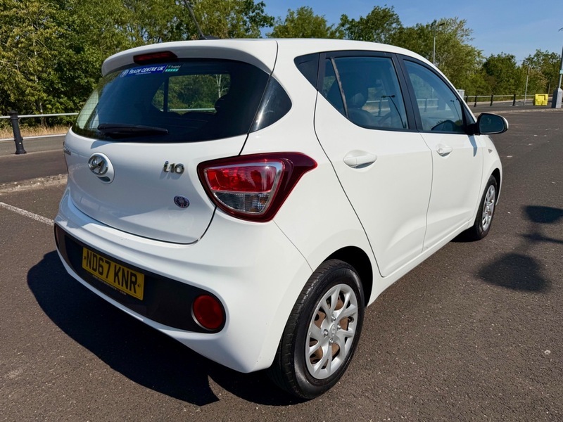 Hyundai I10 Se White #4