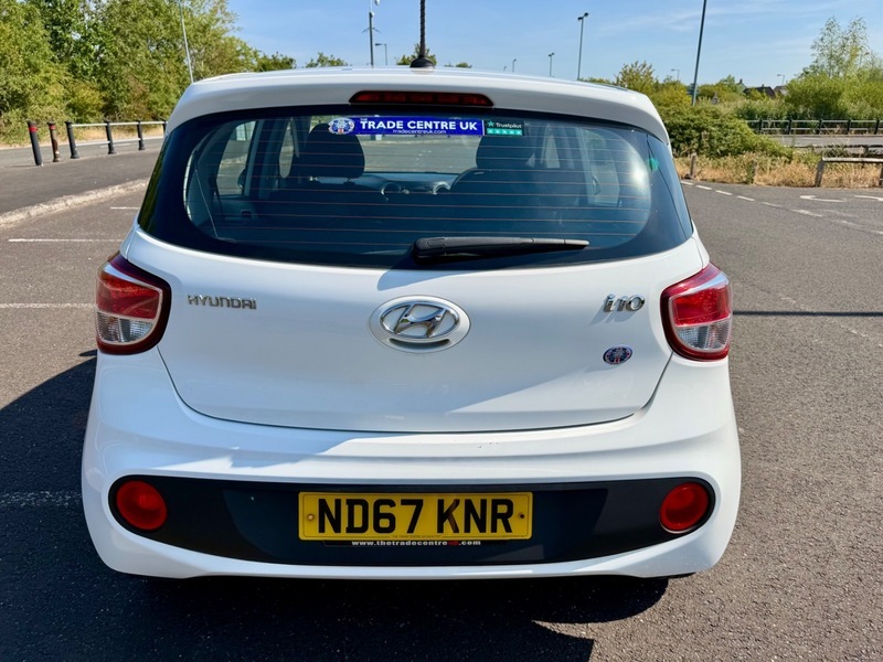 Hyundai I10 Se White #5