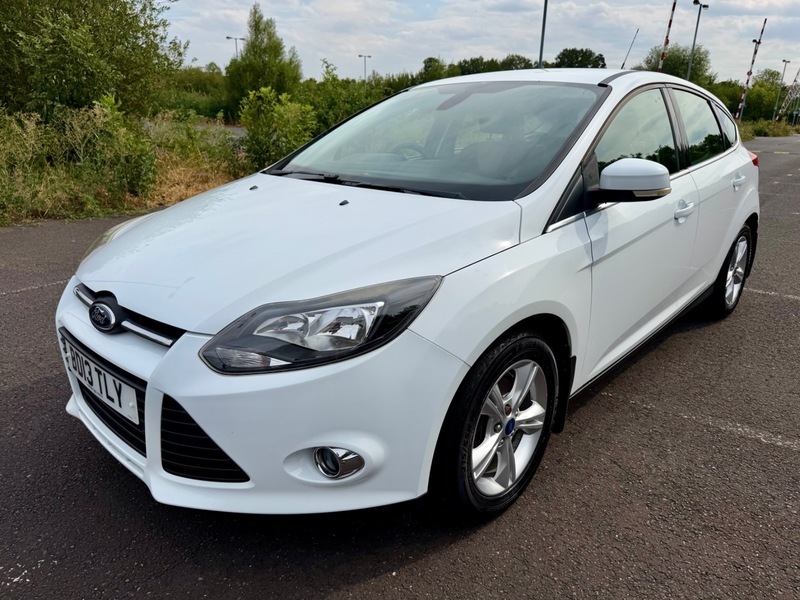Ford Focus Zetec White #3