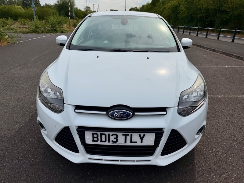 Ford Focus Zetec White #2