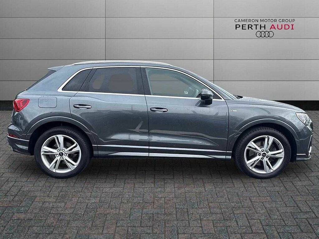 Audi Q3 Suv S Line 40 Tdi Quattro 200 Ps S Tronic SR22HJK Grey #4