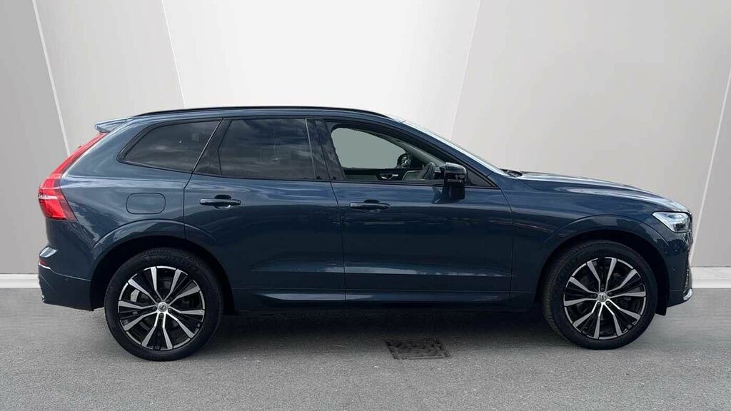 Volvo XC60 Ultimate, B5 Awd Mild Hybrid, Dark WN73YPU Blue #3