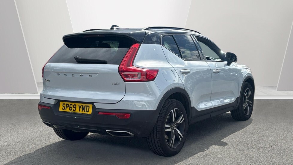 Volvo XC40 T4 Fwd R-design Silver #2