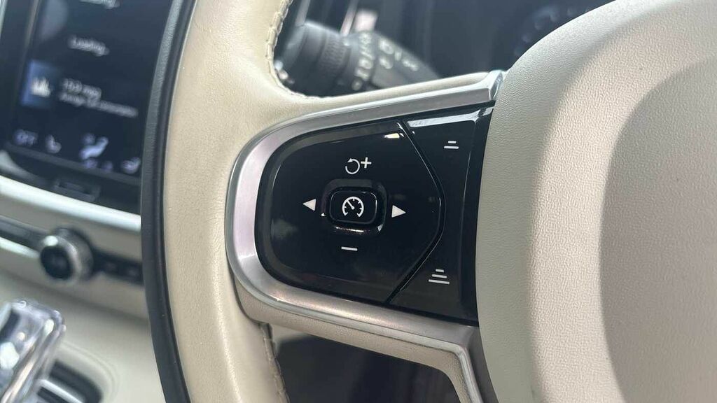 Volvo V60 Momentum, B3 Mild Hybrid Grey #19