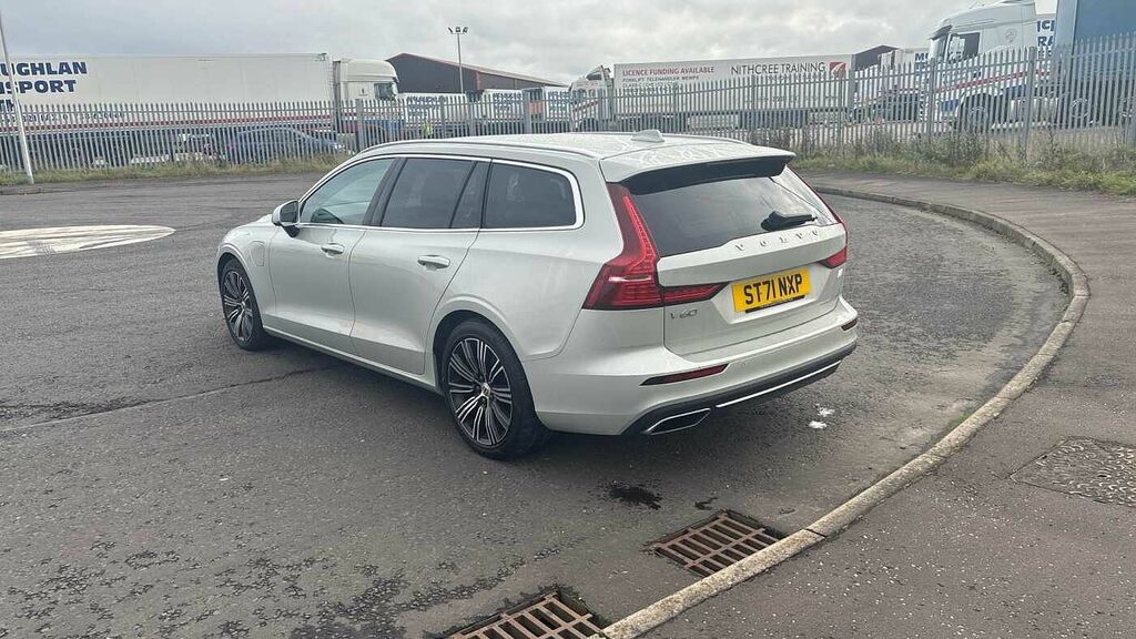 Volvo V60 Momentum, B3 Mild Hybrid Grey #34