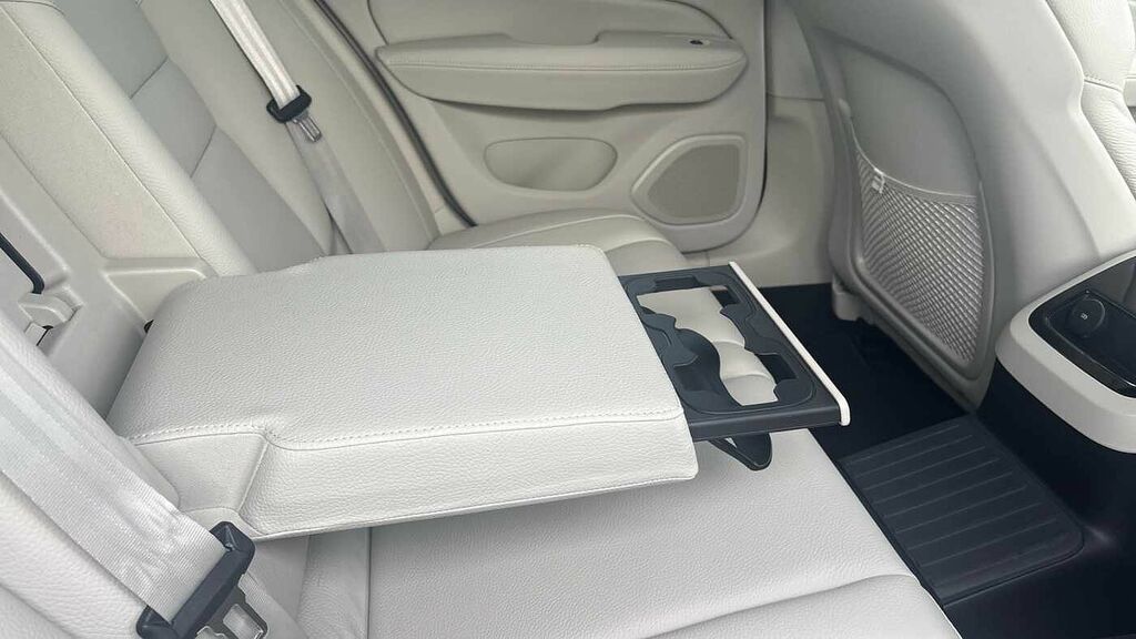Volvo V60 Momentum, B3 Mild Hybrid Grey #30