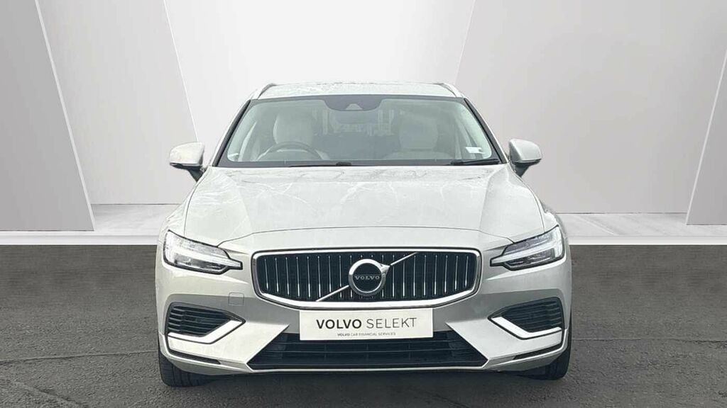 Volvo V60 Momentum, B3 Mild Hybrid Grey #8