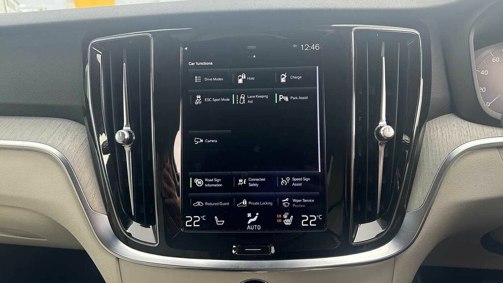 Volvo V60 Momentum, B3 Mild Hybrid Grey #15