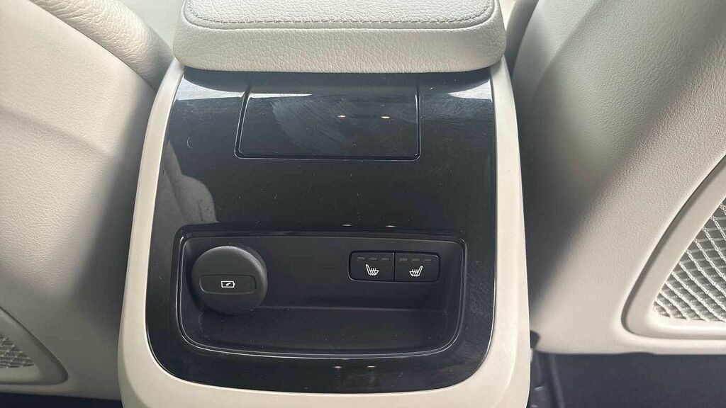 Volvo V60 Momentum, B3 Mild Hybrid Grey #38