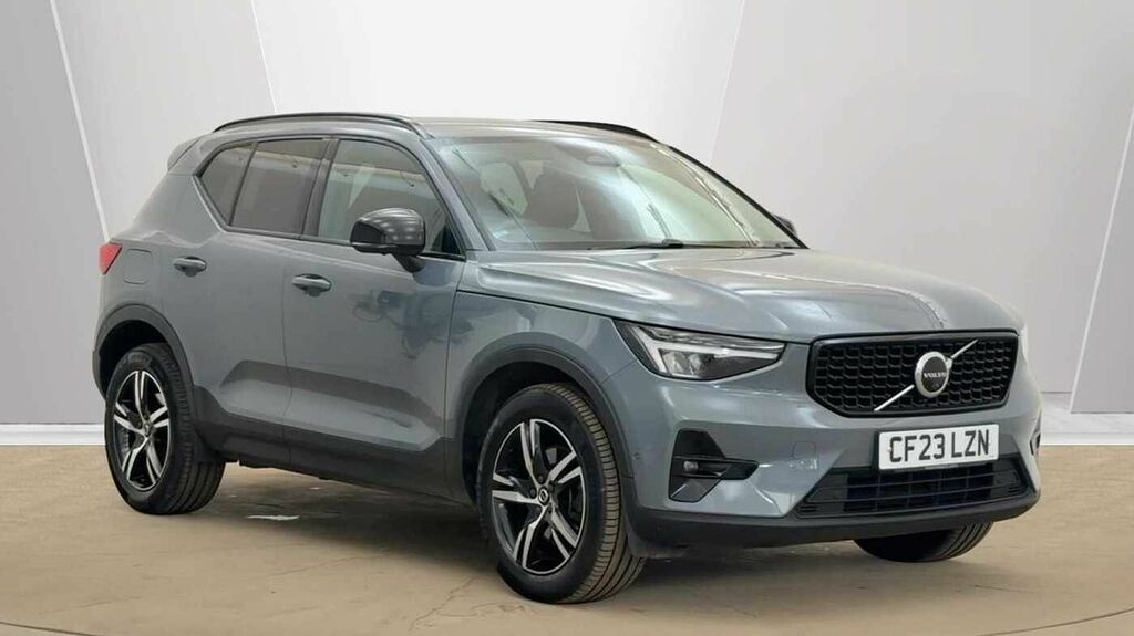 Volvo XC40 Plus, B3 Mild Hybrid, Dark Grey