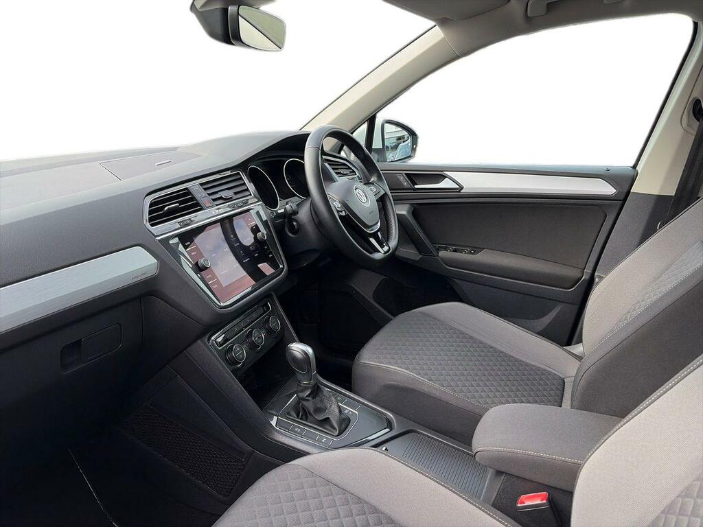 Volkswagen Tiguan 1.5 Tsi Life Suv Dsg 150 Ps Grey #10