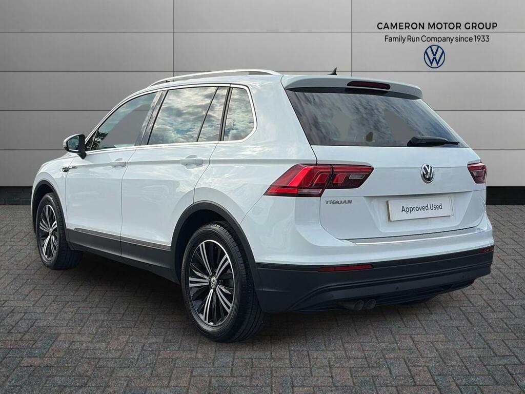 Volkswagen Tiguan 2.0 Tdi 150 Se Nav Dsg White #4
