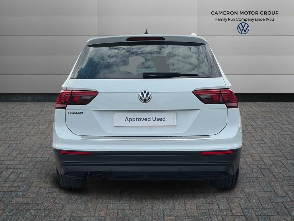 Volkswagen Tiguan 2.0 Tdi 150 Se Nav Dsg White #3