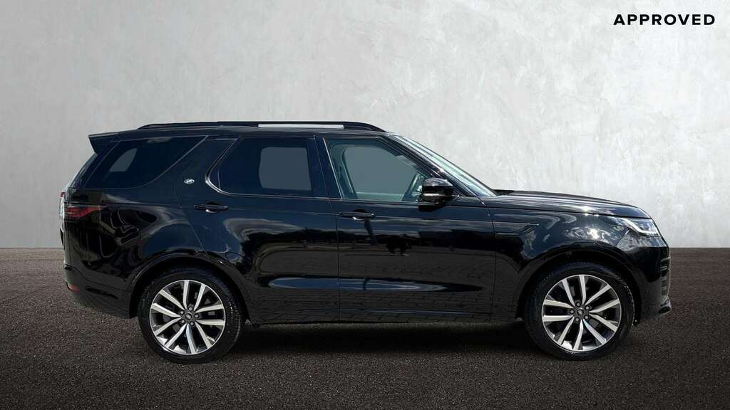 Land Rover Discovery 3.0 D350 Dynamic Se 2024 Black #3