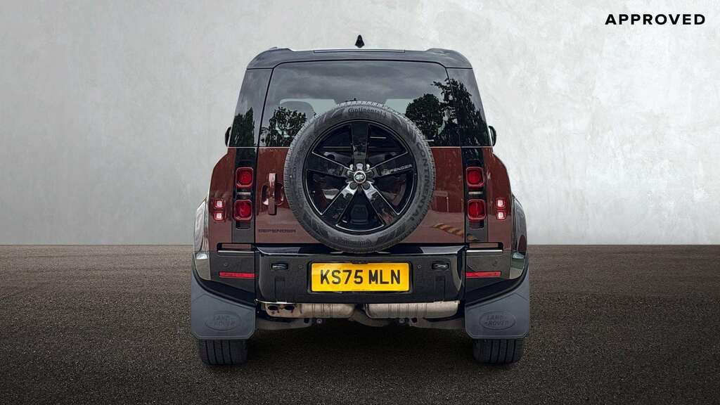 Land Rover Defender 110 3.0 D350 Sedona Edition 110 2025 KS75MLN Red #4