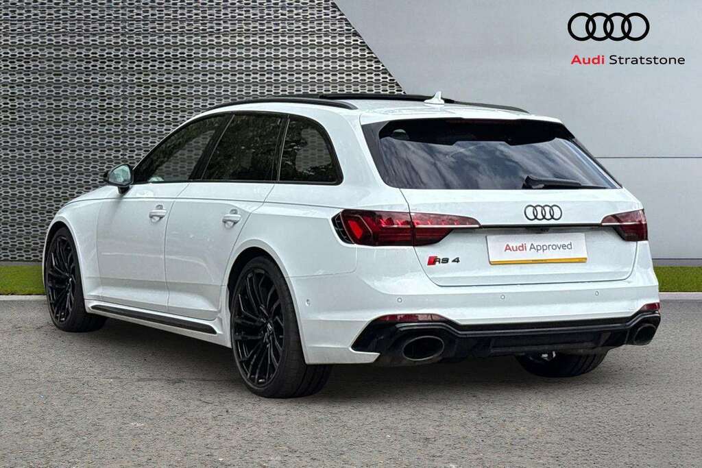 Audi RS4 Rs 4 Tfsi Quattro Vorsprung Tiptronic 2021 HJ21SVO White #3