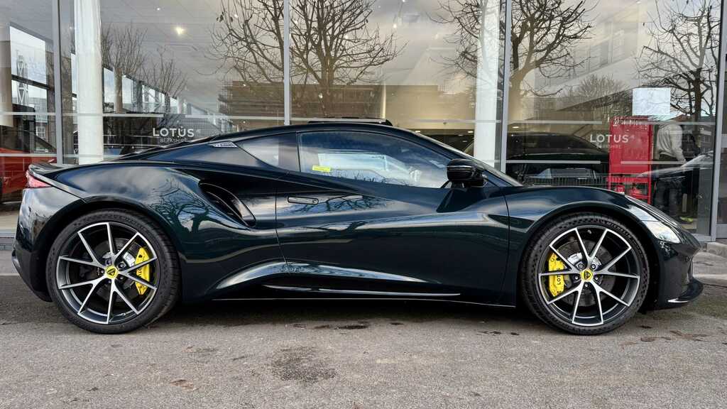 Lotus Emira 3.5 V6 First Edition 2025 RV25OGN #2
