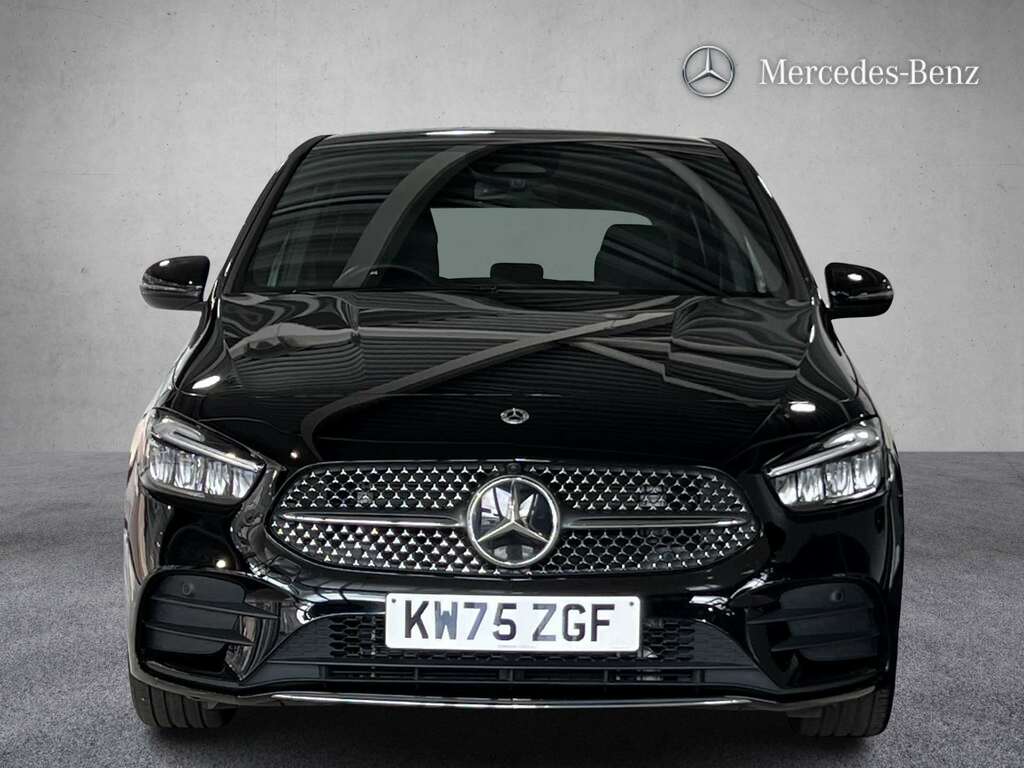 Mercedes-Benz B Class B200 Amg Line Executive 2026 Black #3