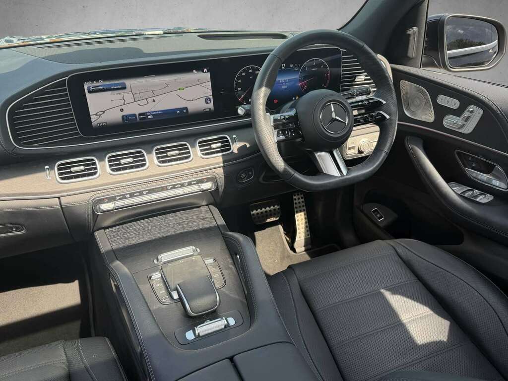 Mercedes-Benz GLS Class 450D 4Matic Amg Line Premium 9G-tronic 2025 Black #4