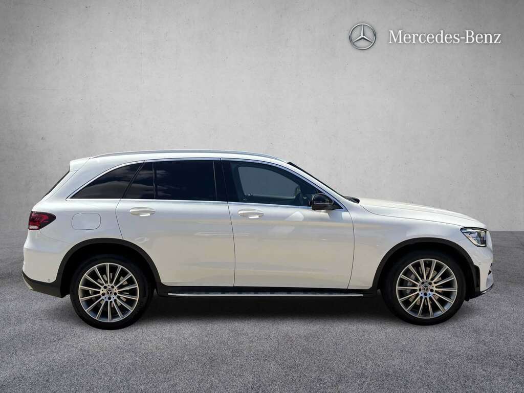 Mercedes-Benz GLC Class 220D 4Matic Amg Line Premium 9G-tronic 2021 CV71KNR White #3