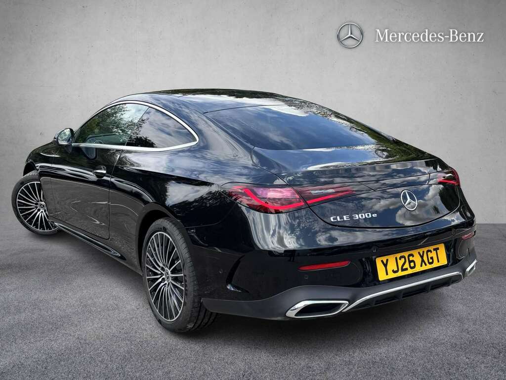 Mercedes-Benz CLE Class 300E Amg Line Premium 9G-tronic 2026 Black #2