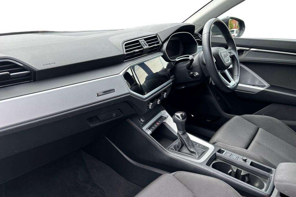 Audi Q3 35 Tfsi Sport S Tronic 2022 MV72ZHA Grey #2