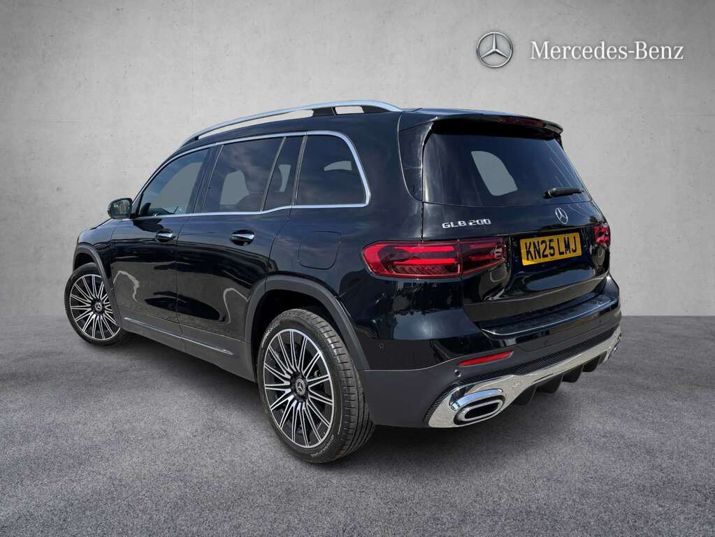 Mercedes-Benz GLB Class 200 Amg Line Premium Plus 7G-tronic 2025 KN25LMJ Black #2