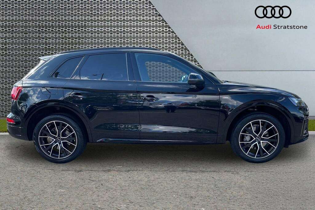 Audi Q5 45 Tfsi Quattro Black Edition S Tronic 2024 RA73GNX Black #4
