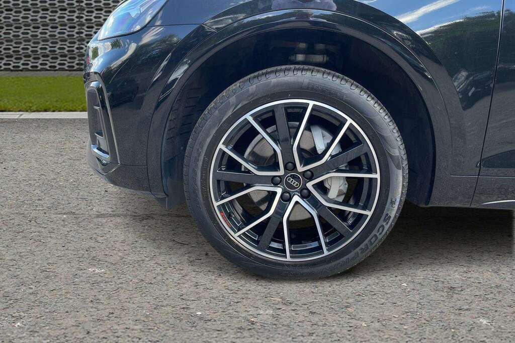 Audi Q5 45 Tfsi Quattro Black Edition S Tronic 2024 RA73GNX Black #5