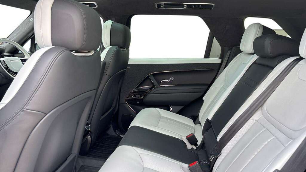 Land Rover Range Rover Sport 3.0 D350 2023 Black #4