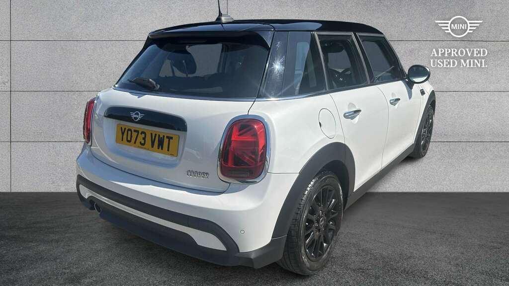 Mini Hatch 1.5 Cooper Classic II 2024 White #4