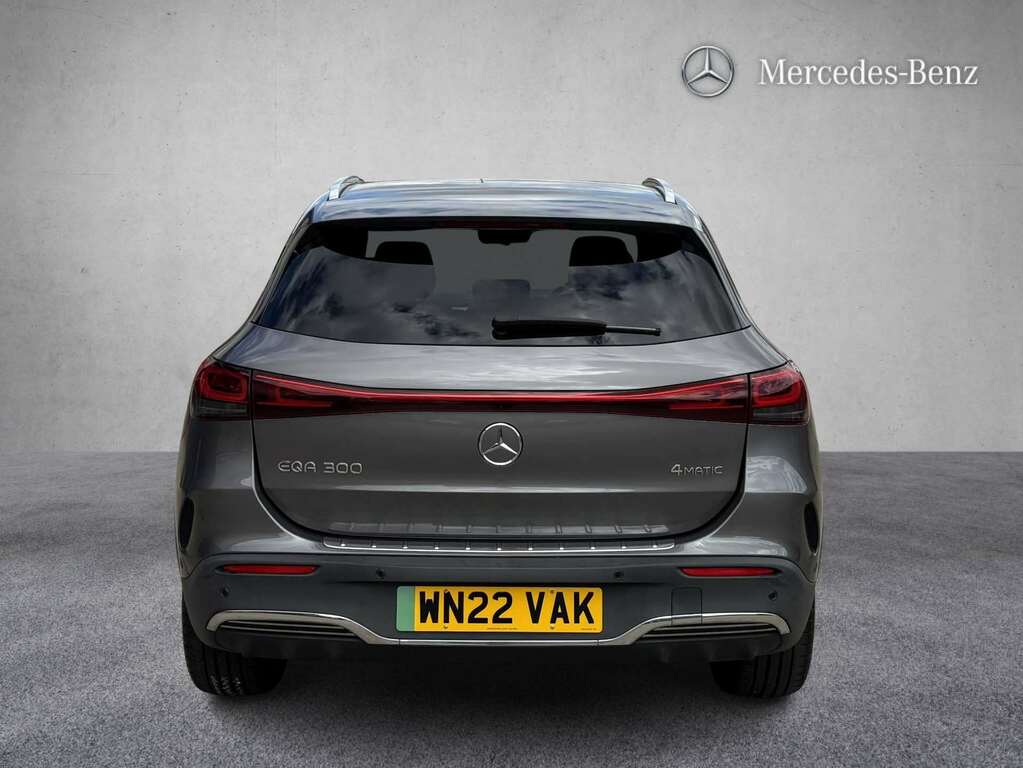 Mercedes-Benz EQA 300 4Matic 168Kw Amg Line 66.5Kwh 2022 WN22VAK Grey #4