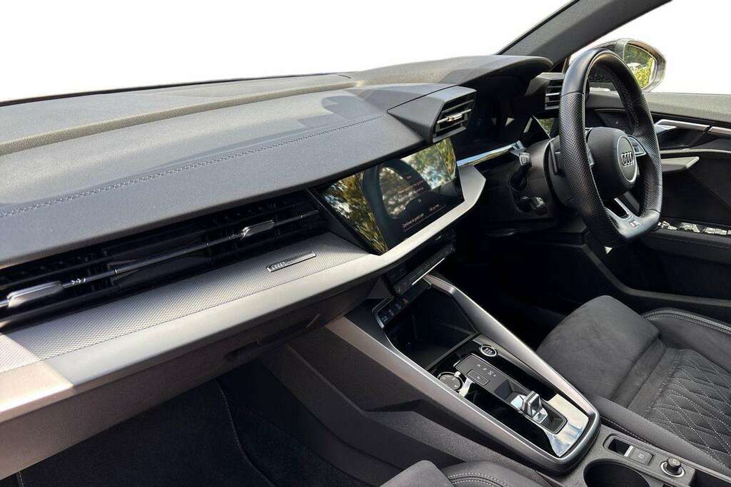 Audi A3 35 Tfsi Edition 1 S Tronic 2022 Grey #2