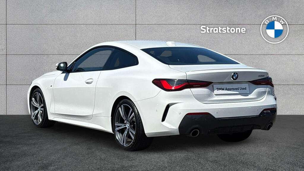 BMW 4 Series 420I M Sport Step 2023 White #2