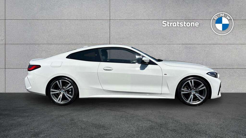 BMW 4 Series 420I M Sport Step 2023 White #3