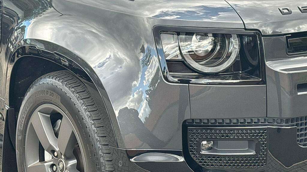 Land Rover Defender 90 3.0 D250 X-dynamic Se 90 Silver #16