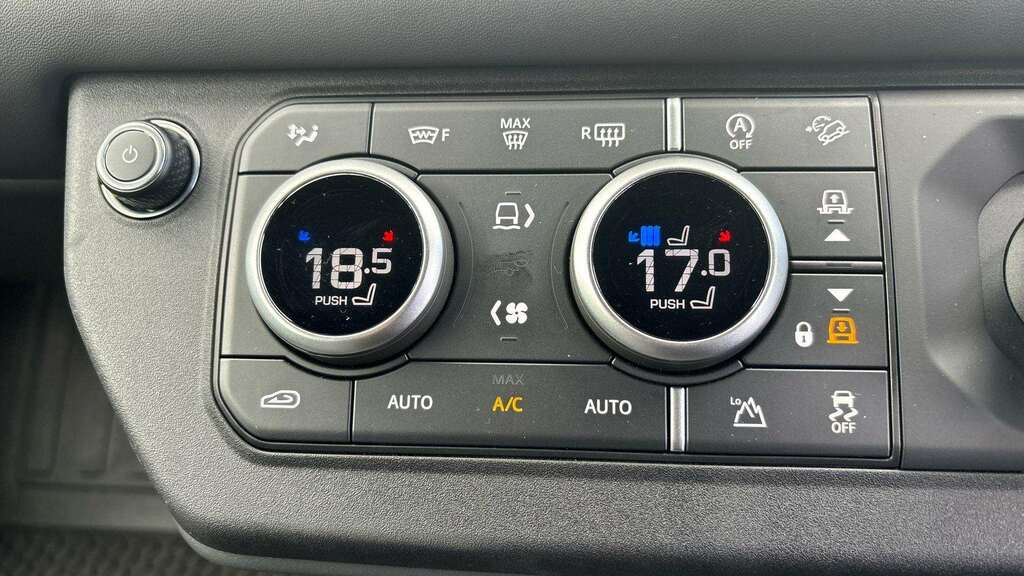 Land Rover Defender 90 3.0 D250 X-dynamic Se 90 Silver #30