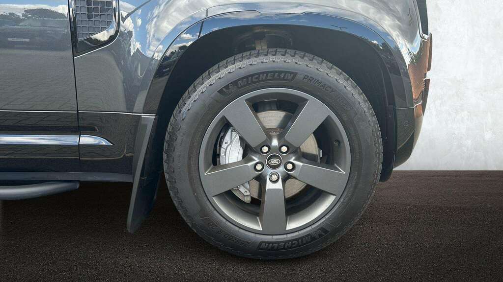 Land Rover Defender 90 3.0 D250 X-dynamic Se 90 Silver #7