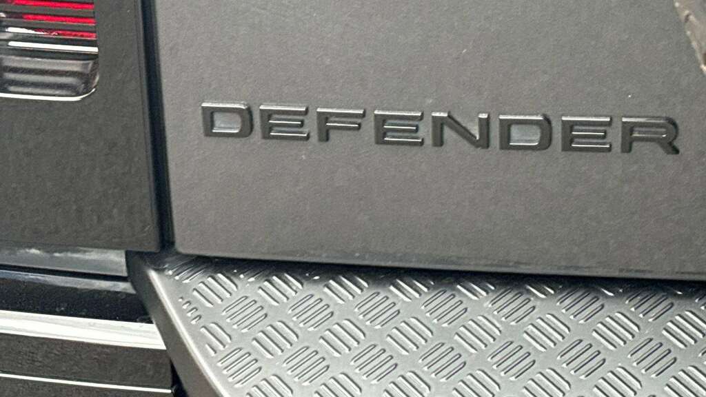 Land Rover Defender 90 3.0 D250 X-dynamic Se 90 Silver #27