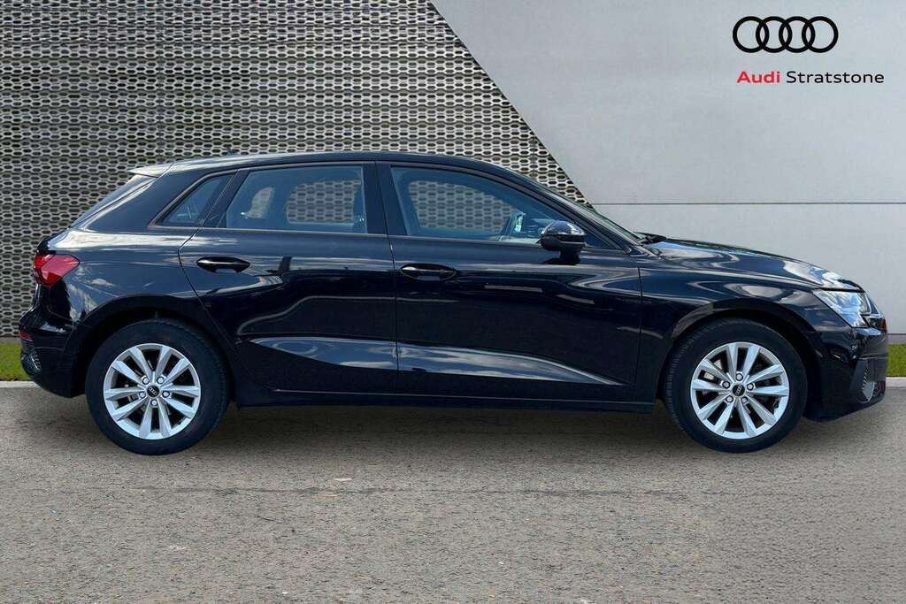 Audi A3 30 Tfsi Technik S Tronic 2022 Black #4