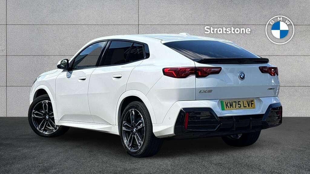 BMW iX2 230Kw Xdrive30 M Sport 65Kwh 2025 White #2