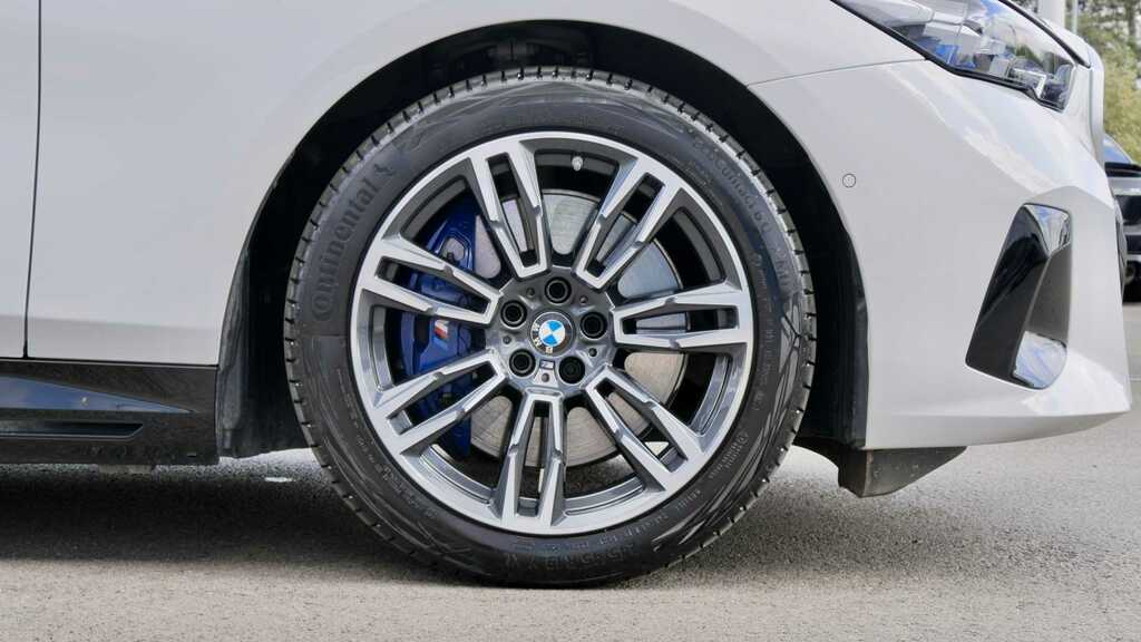 BMW i5 I5 Edrive40 M Sport Pro Touring #14