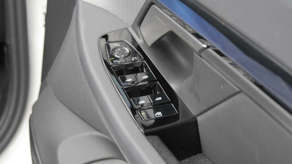 BMW i5 I5 Edrive40 M Sport Pro Touring #30