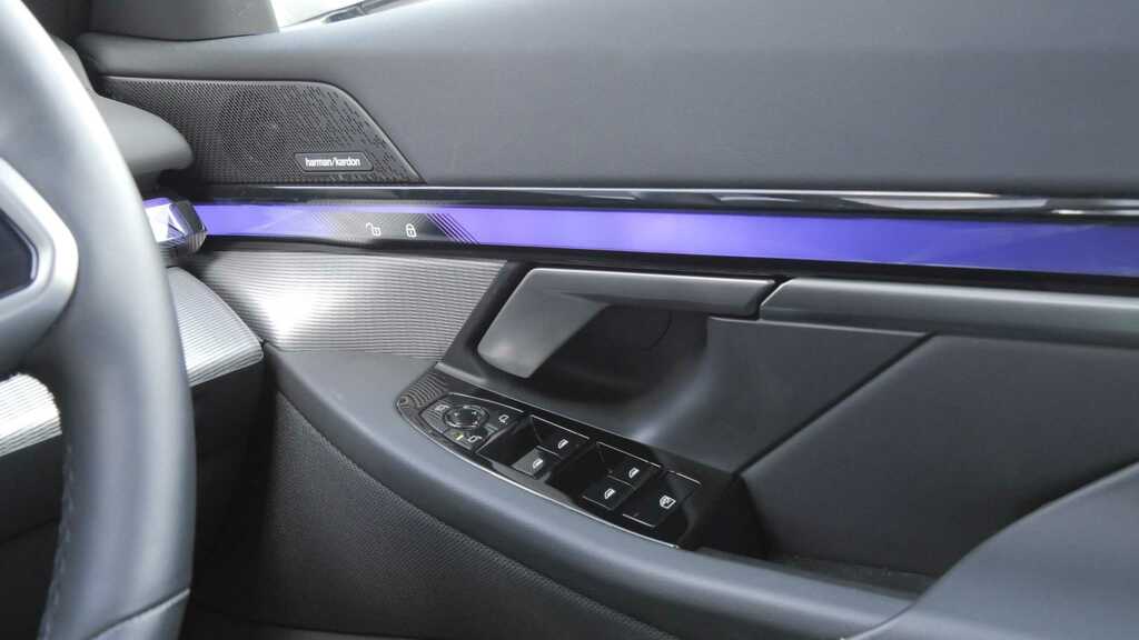 BMW i5 I5 Edrive40 M Sport Pro Touring #38