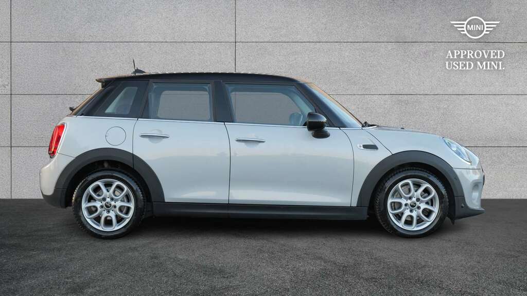 Mini Hatch 1.5 Cooper Classic II Comfortnav Pack White #3